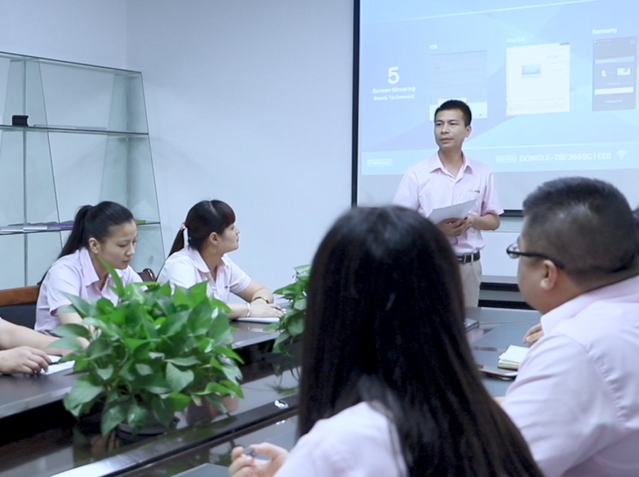 Xiamen seaport Group Foreign Trade team holds July Summary meeting in Zhangzhou Factory Office